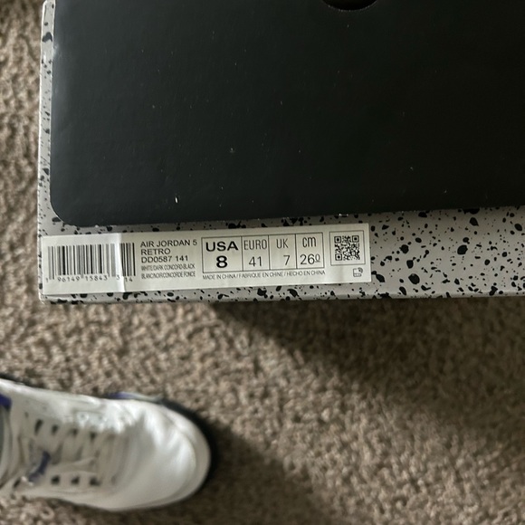 Jordan Retro White and Purple Sneakers - Picture 5 of 13